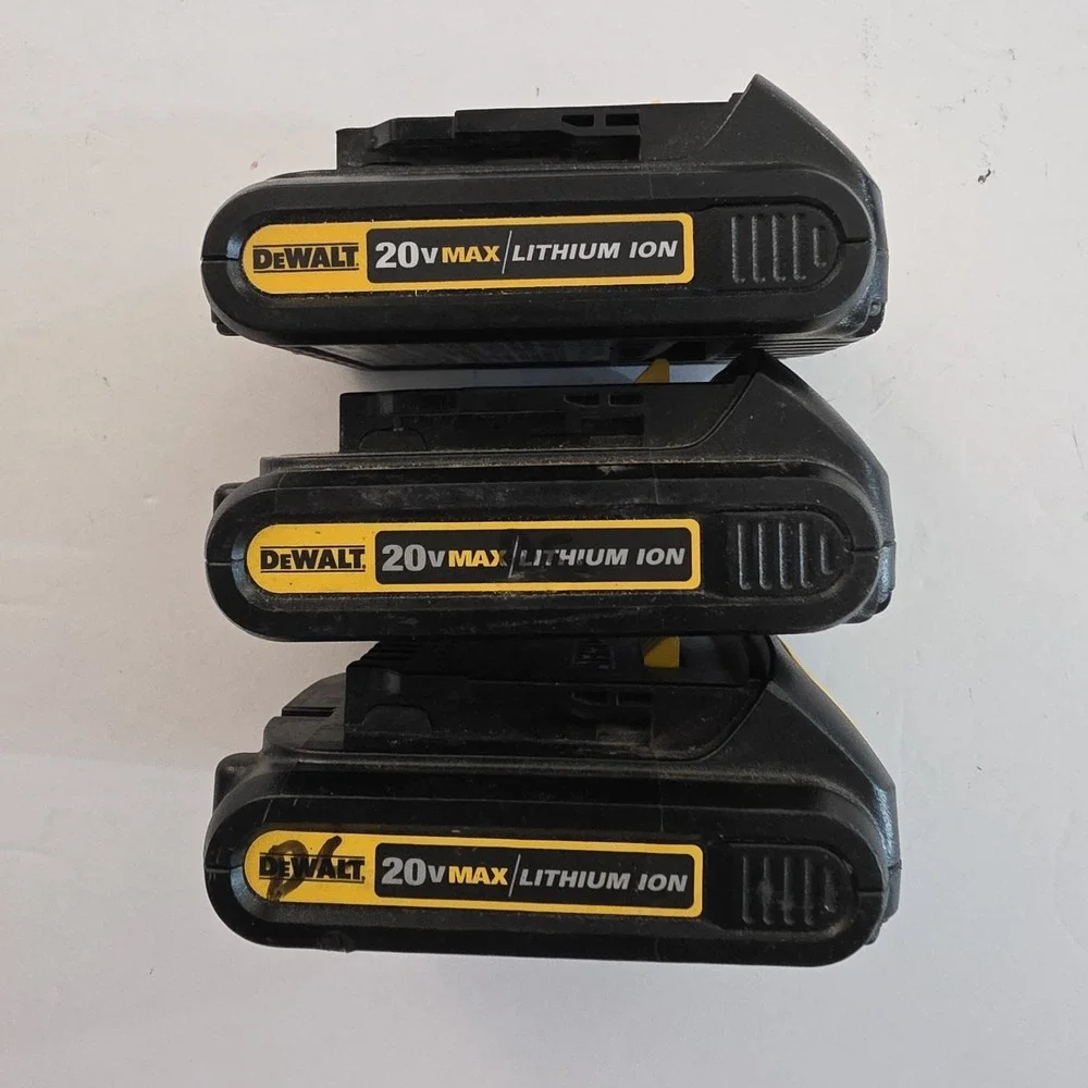 Lot Of 3 Genuine DeWalt DCB207 20V MAX Lithium-Ion Battery 1.3 Ah Tested Works